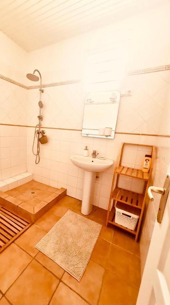 Villa Avec Vue T2 A T5 Duo De La Baie Ле-Робер Экстерьер фото