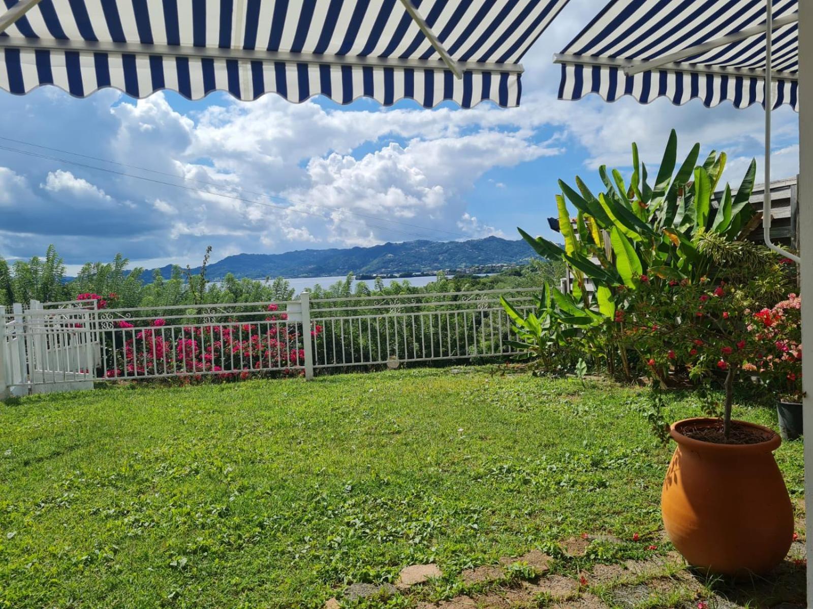 Villa Avec Vue T2 A T5 Duo De La Baie Ле-Робер Экстерьер фото